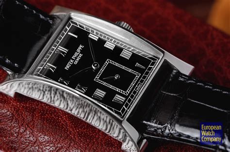 New & Noteworthy: The Patek Philippe 5500P Pagoda